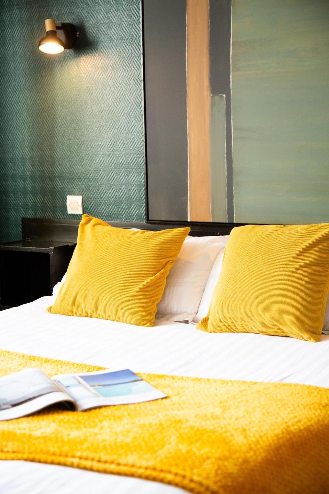 Hotel Des Pins Jullouville-les-Pins Eksteriør bilde
