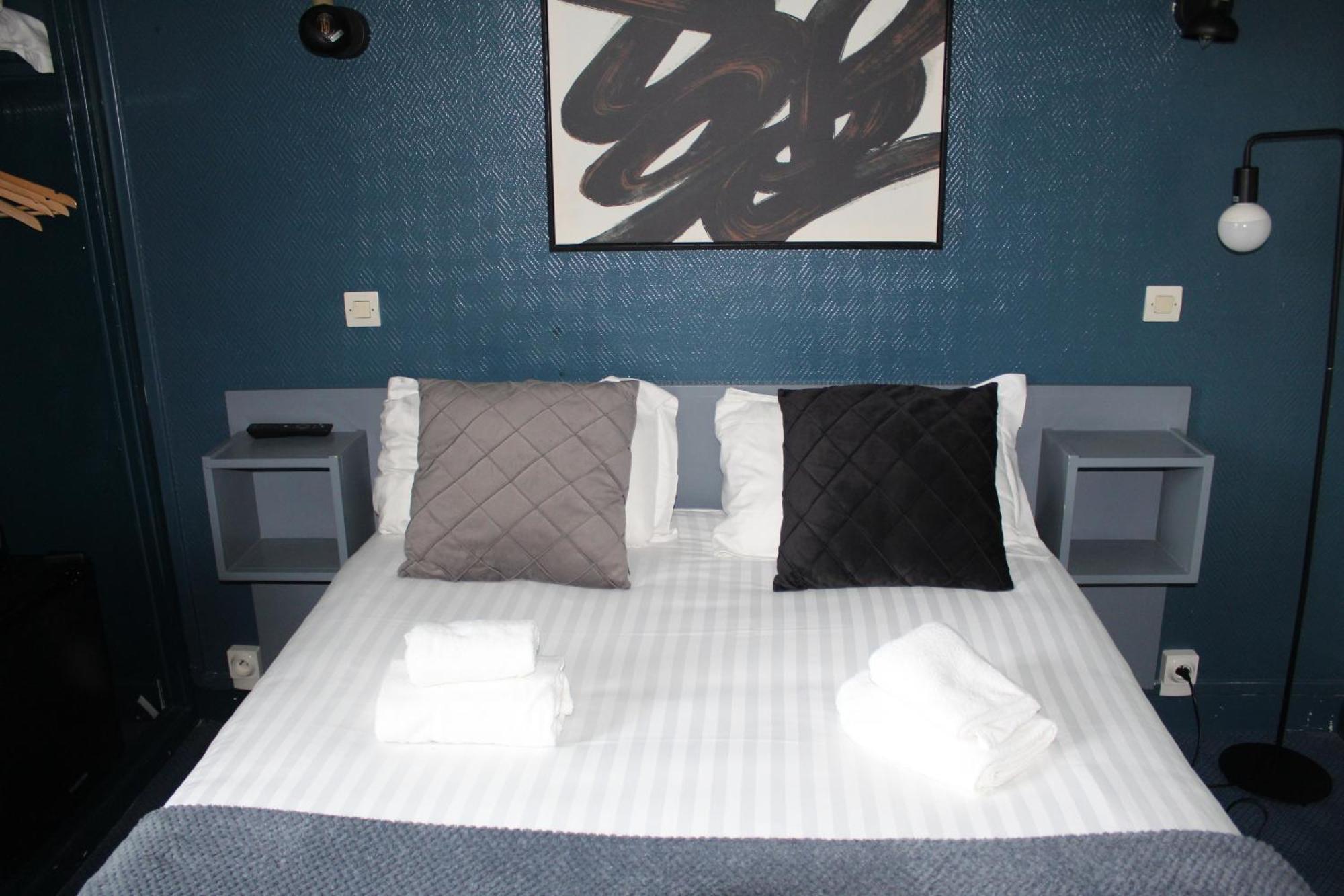 Hotel Des Pins Jullouville-les-Pins Rom bilde