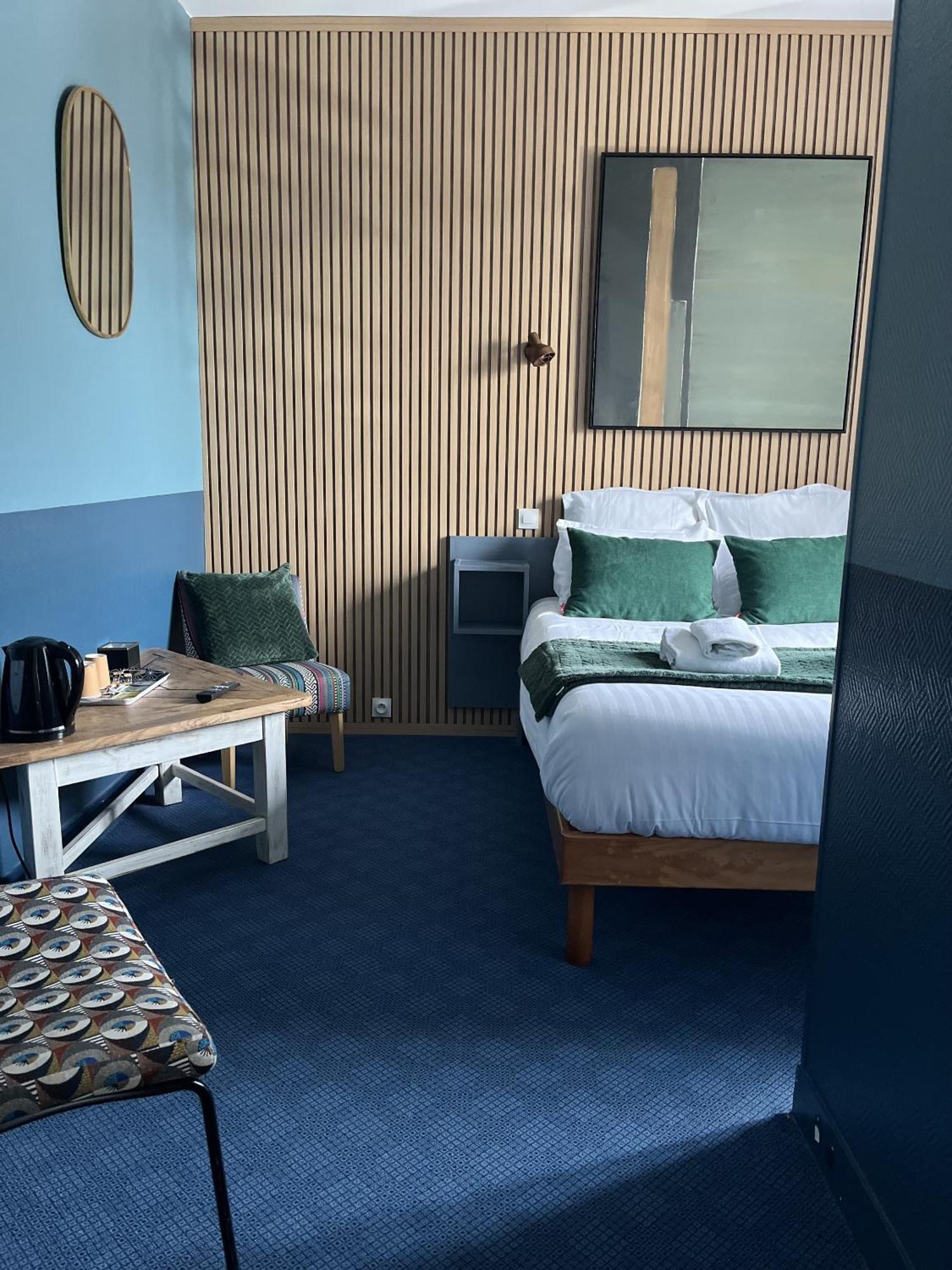 Hotel Des Pins Jullouville-les-Pins Rom bilde