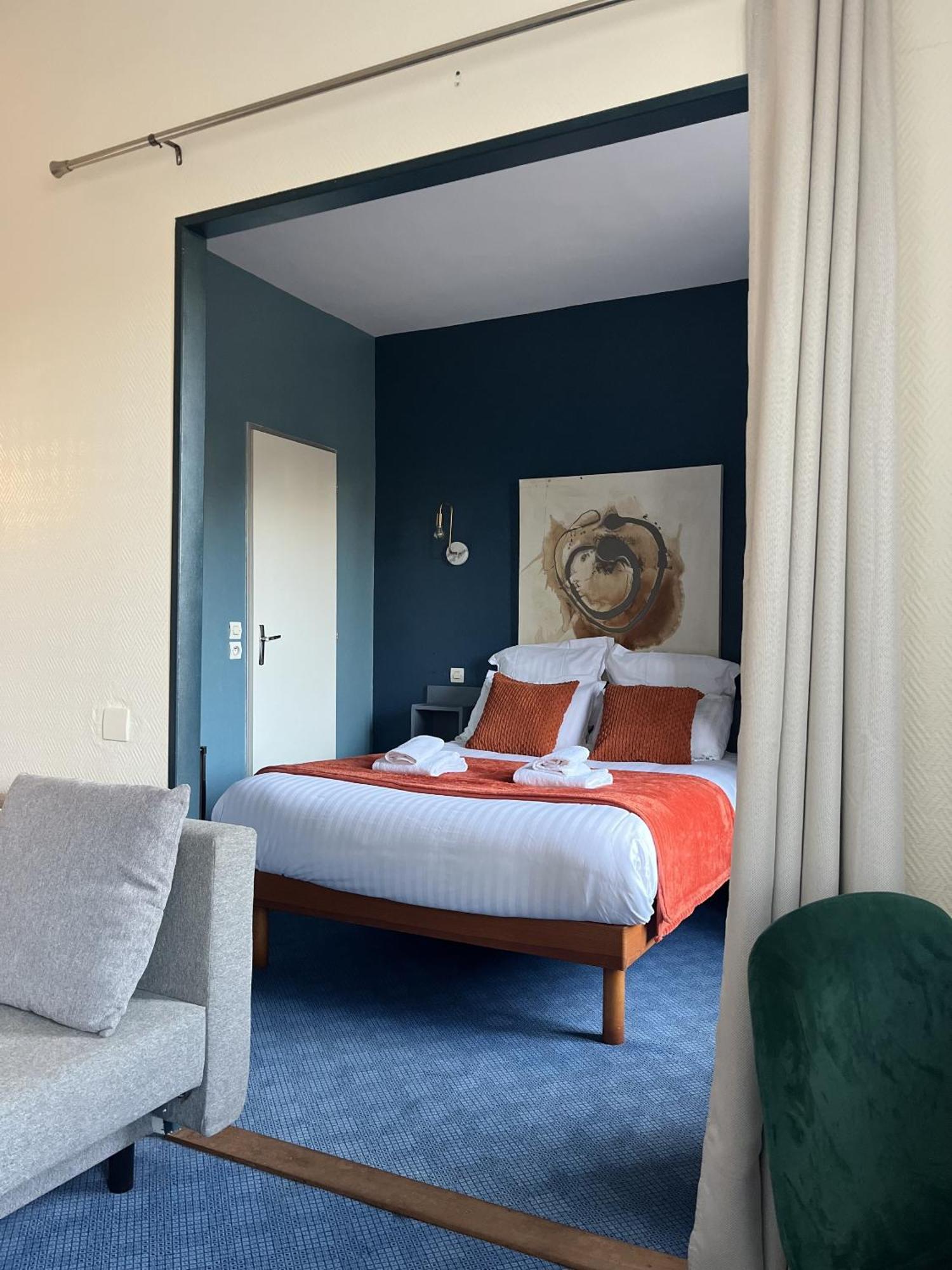 Hotel Des Pins Jullouville-les-Pins Rom bilde
