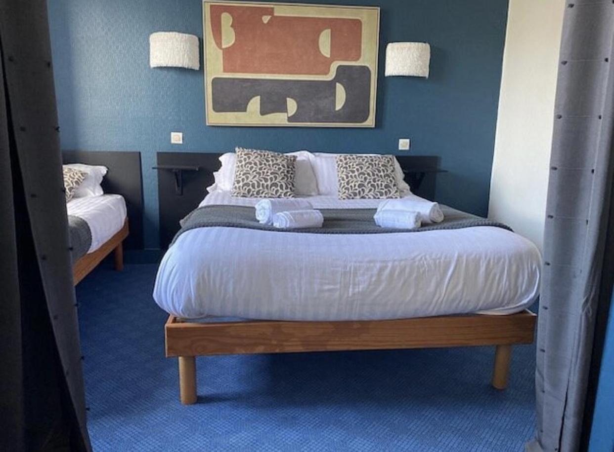 Hotel Des Pins Jullouville-les-Pins Rom bilde